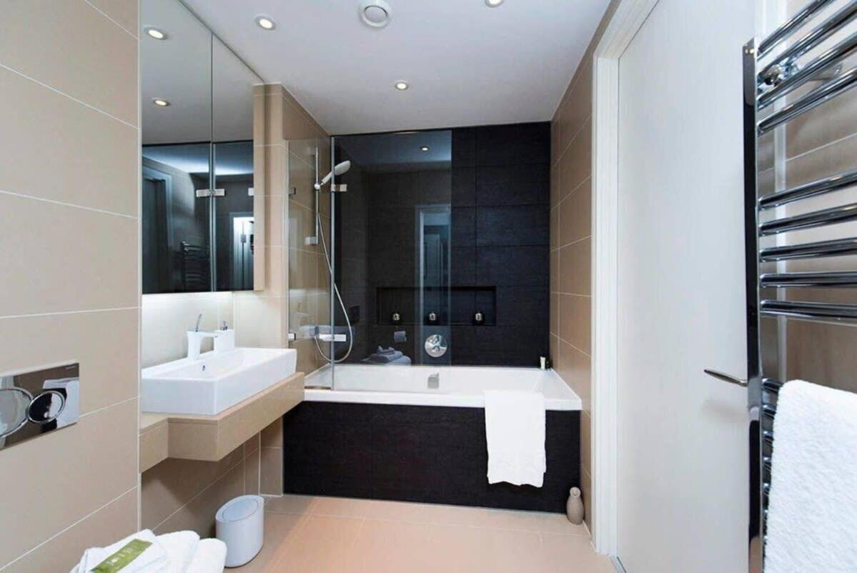 Penthouse Apartment In The Heart Of 런던 외부 사진
